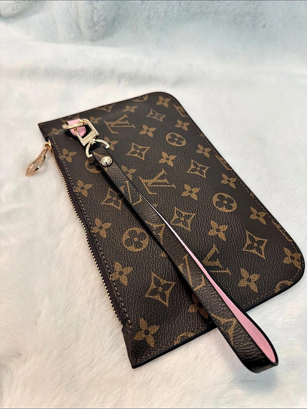 Source Unknown Monogram Pouch Wristlet Brown & Pink